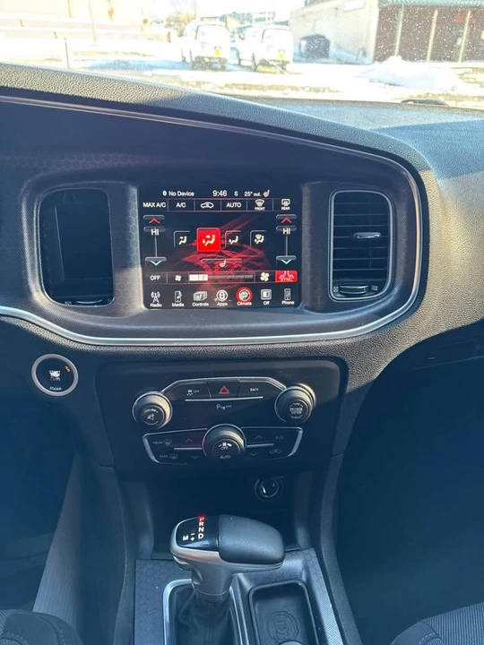 2016 Dodge Charger 7th Gen - Image 12 of 15