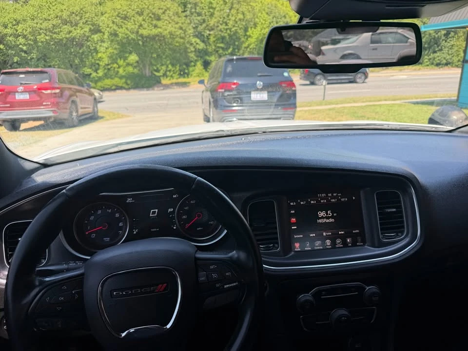 2016 Dodge Charger 7th Gen - Image 17 of 18