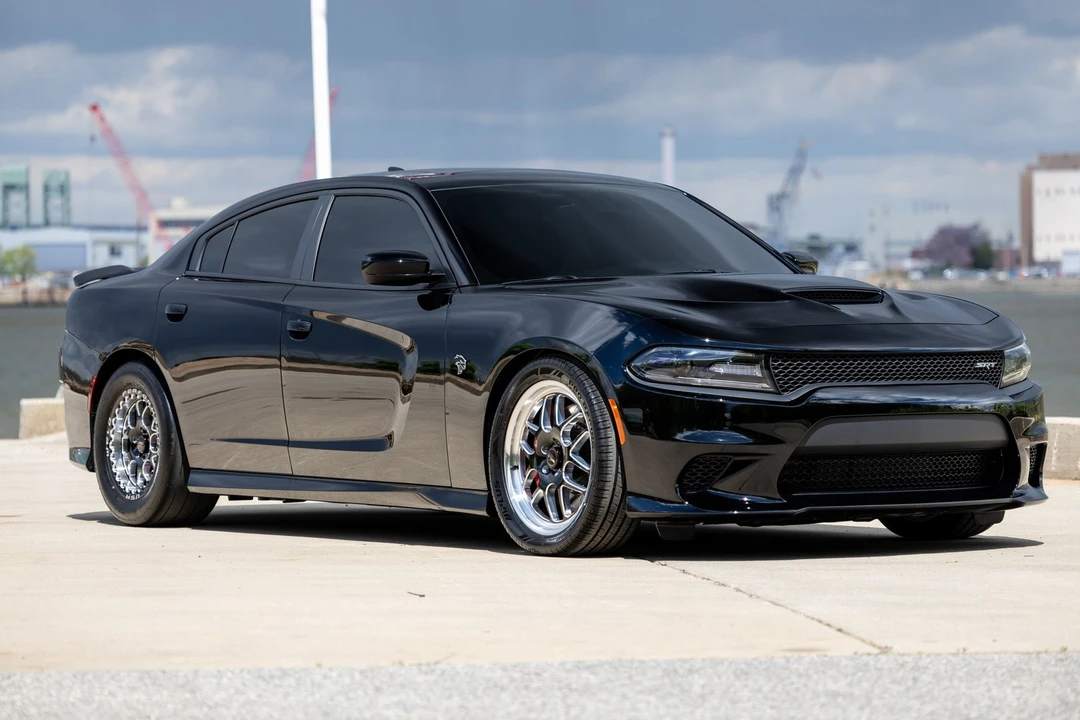2016 Dodge Charger SRT Hellcat 7th Gen - Image 4 of 31