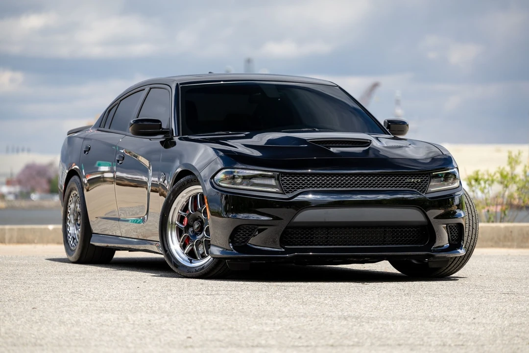 2016 Dodge Charger SRT Hellcat 7th Gen - Image 2 of 31