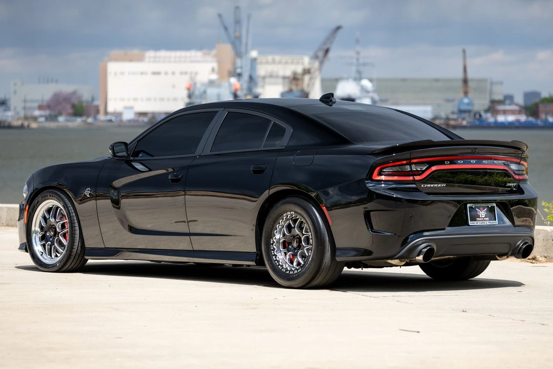 2016 Dodge Charger SRT Hellcat 7th Gen - Image 13 of 31
