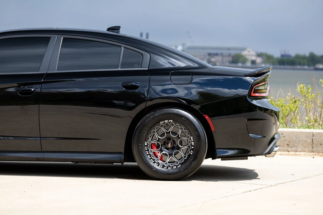 2016 Dodge Charger SRT Hellcat 7th Gen - Image 16 of 31
