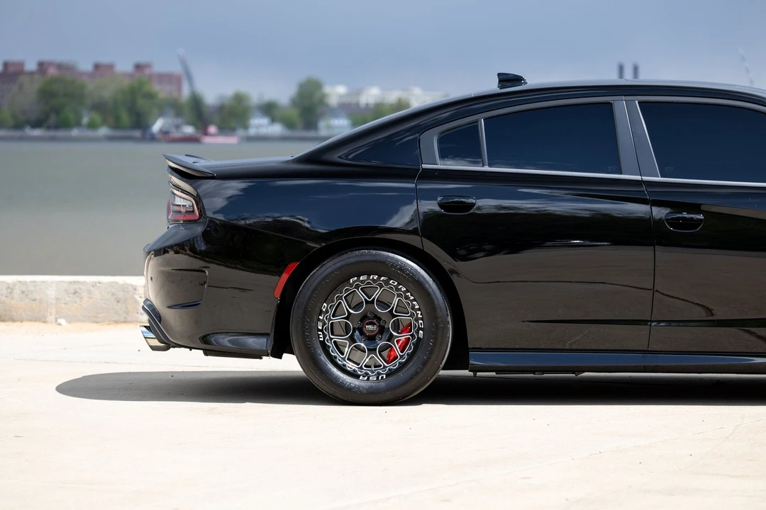 2016 Dodge Charger SRT Hellcat 7th Gen - Image 10 of 31