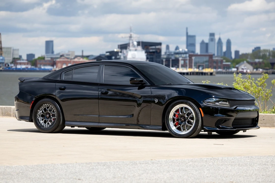 2016 Dodge Charger SRT Hellcat 7th Gen - Image 6 of 31