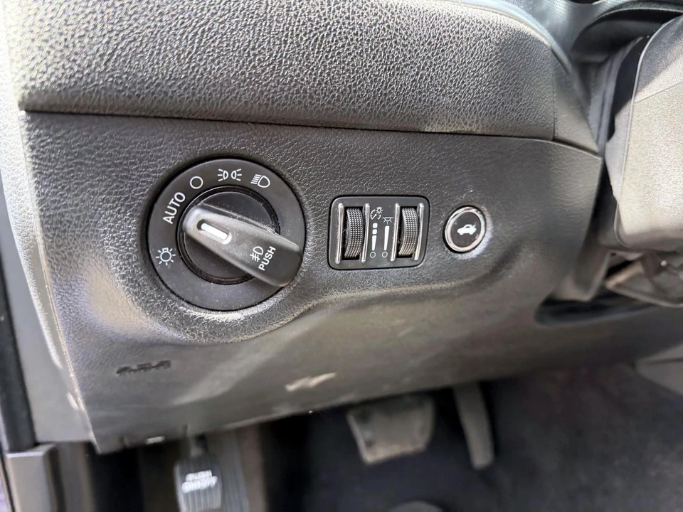 2016 Dodge Charger 7th Gen - Image 16 of 21