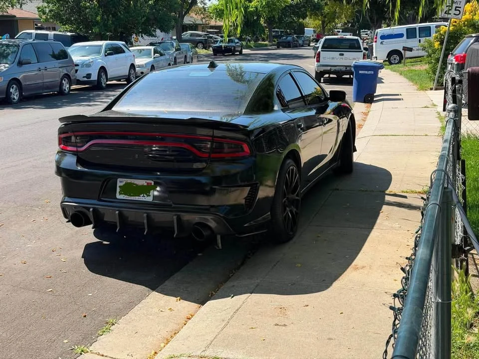 2016 Dodge Charger 7th Gen - Image 2 of 9