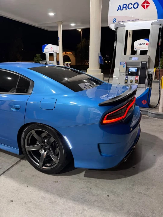 2016 Dodge Charger SRT Hellcat 7th Gen - Image 10 of 13