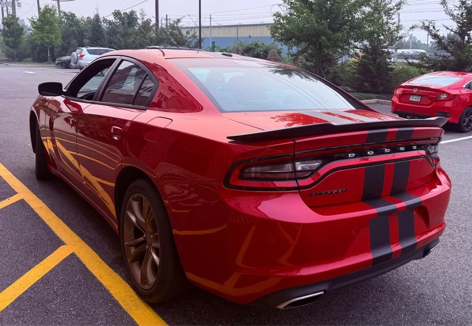 2016 Dodge Charger SRT Hellcat 7th Gen - Image 5 of 17