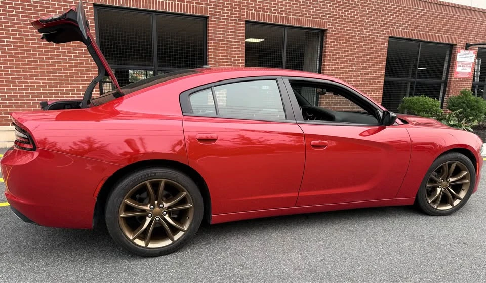 2016 Dodge Charger SRT Hellcat 7th Gen - Image 6 of 17