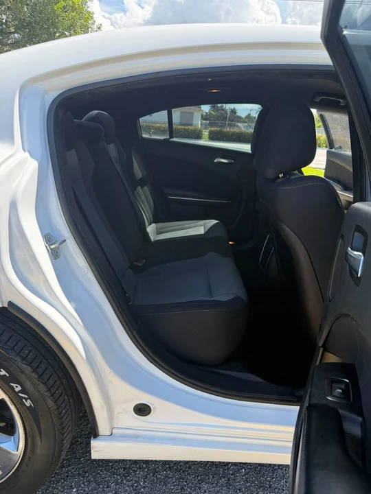 2016 Dodge Charger 7th Gen - Image 12 of 12