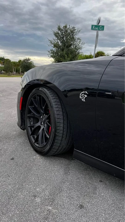 2016 Dodge Charger SRT Hellcat 7th Gen - Image 2 of 9