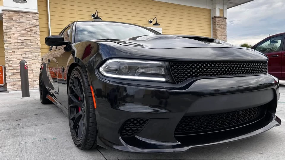 2016 Dodge Charger SRT Hellcat 7th Gen - Image 5 of 9
