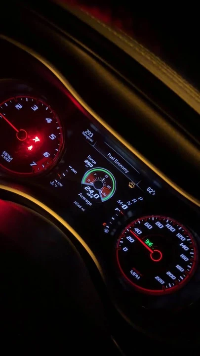 2016 Dodge Charger SRT Hellcat 7th Gen - Image 17 of 20