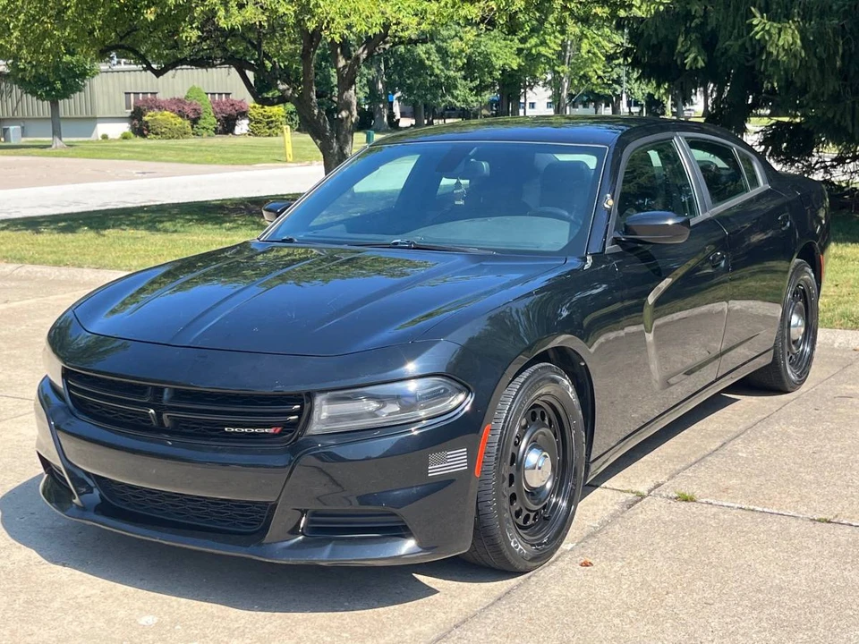 2016 Dodge Charger 7th Gen - Image 2 of 9