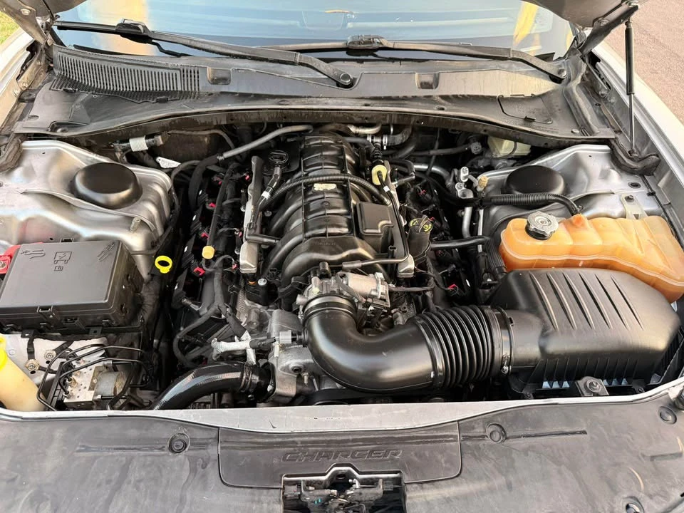 2016 Dodge Charger 7th Gen - Image 4 of 11