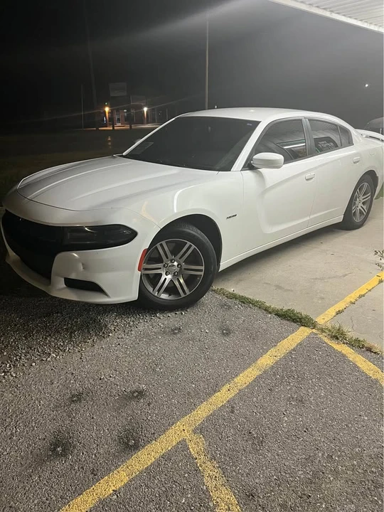 2016 Dodge Charger 7th Gen - Image 2 of 2