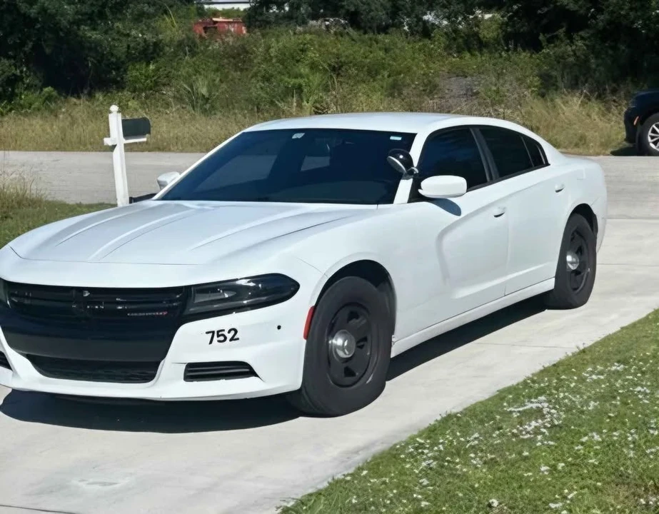 2016 Dodge Charger 7th Gen - Image 2 of 5