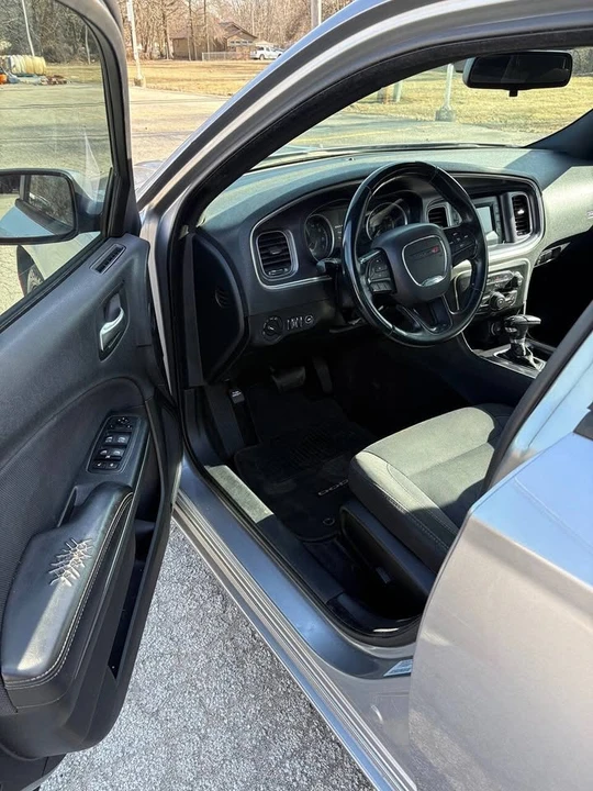 2016 Dodge Charger 7th Gen - Image 11 of 16