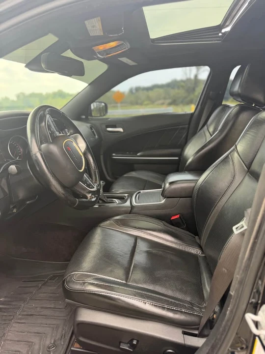 2016 Dodge Charger 7th Gen - Image 6 of 11