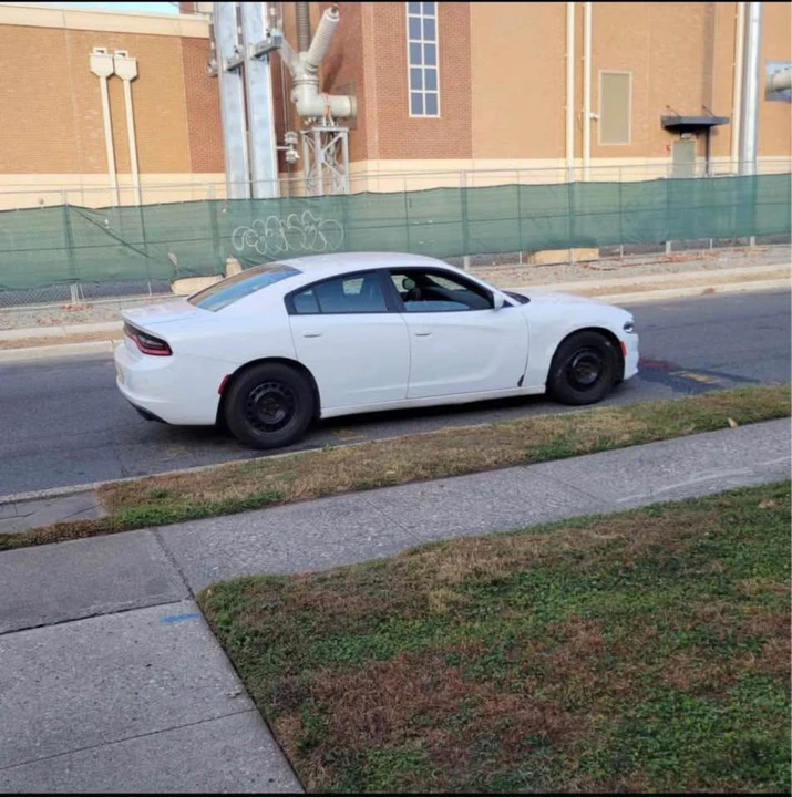 2016 Dodge Charger 7th Gen - Image 4 of 9