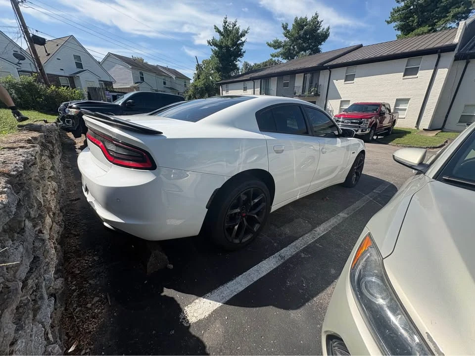 2016 Dodge Charger 7th Gen - Image 7 of 10