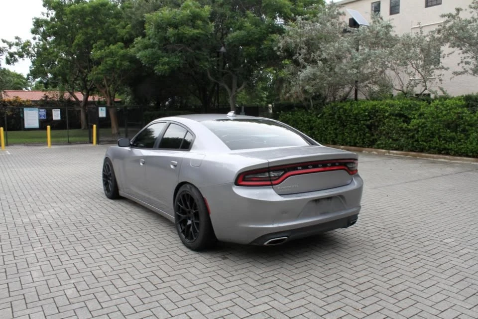 2016 Dodge Charger 7th Gen - Image 9 of 16