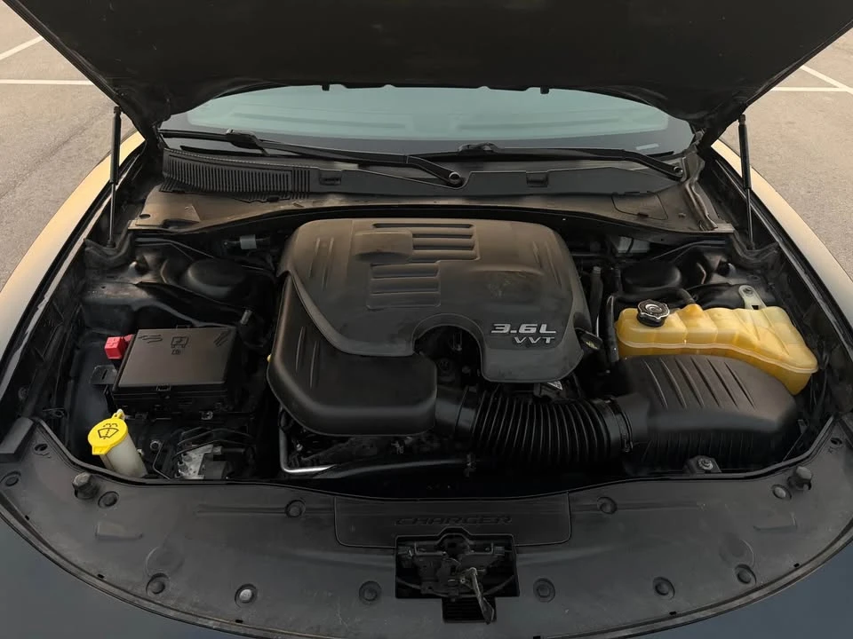 2016 Dodge Charger 7th Gen - Image 10 of 11
