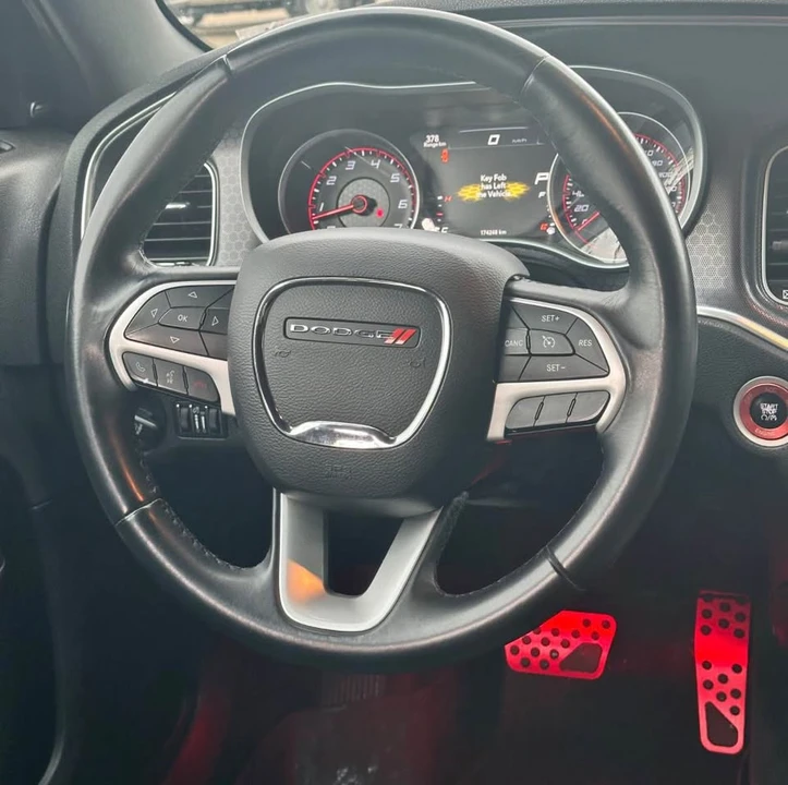 2016 Dodge Charger 7th Gen - Image 9 of 11