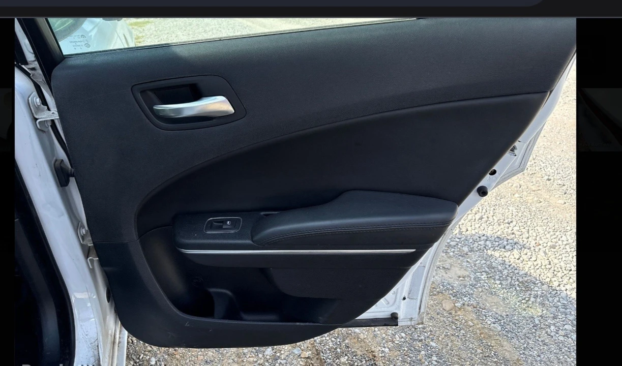 2016 Dodge Charger 7th Gen - Image 15 of 19