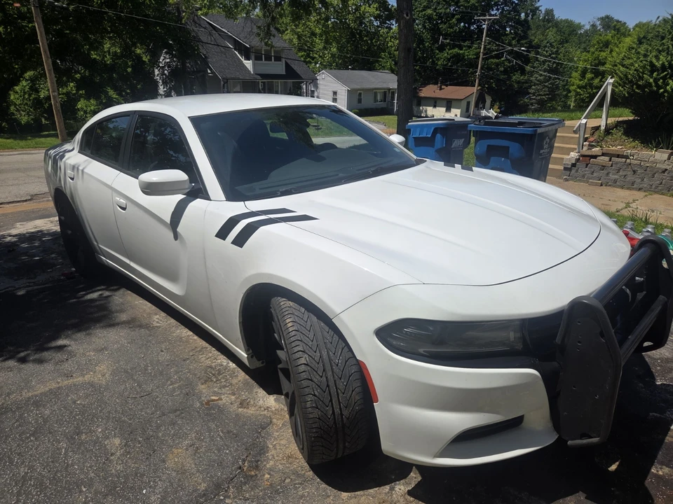 2016 Dodge Charger 7th Gen - Image 4 of 19