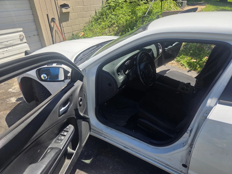 2016 Dodge Charger 7th Gen - Image 9 of 19
