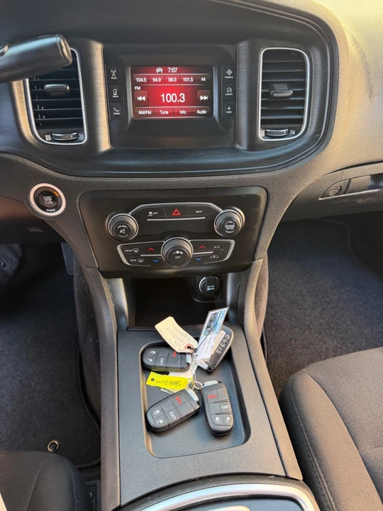 2016 Dodge Charger 7th Gen - Image 24 of 31