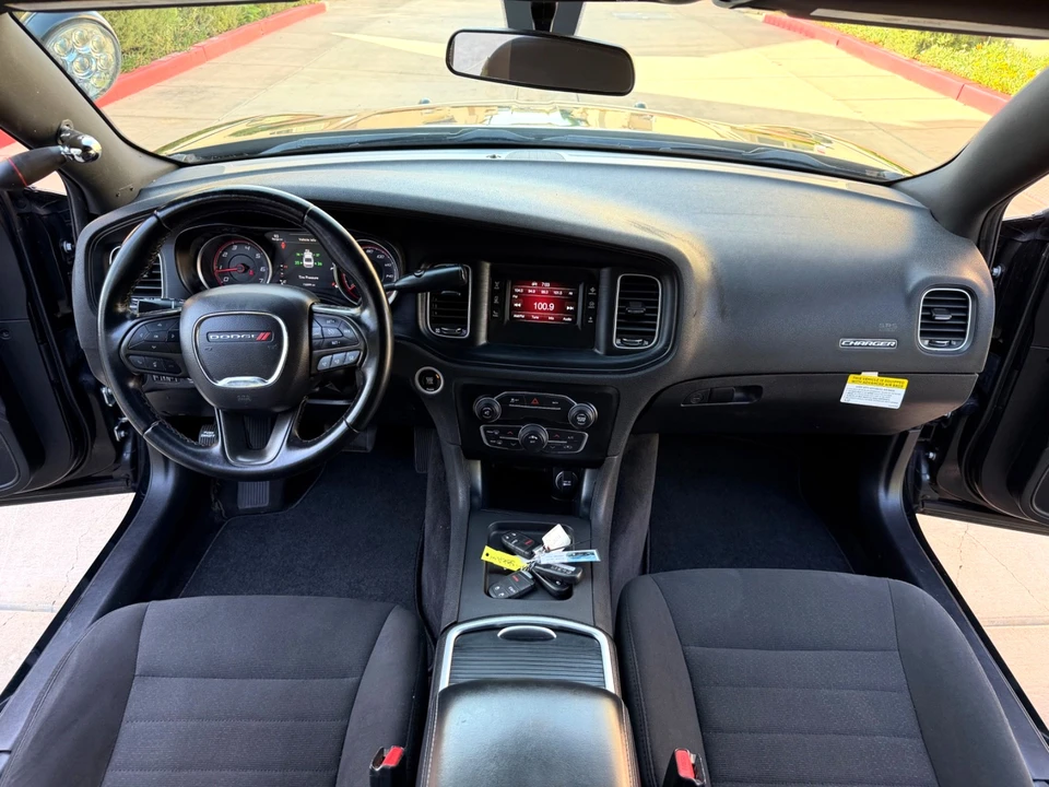2016 Dodge Charger 7th Gen - Image 18 of 31