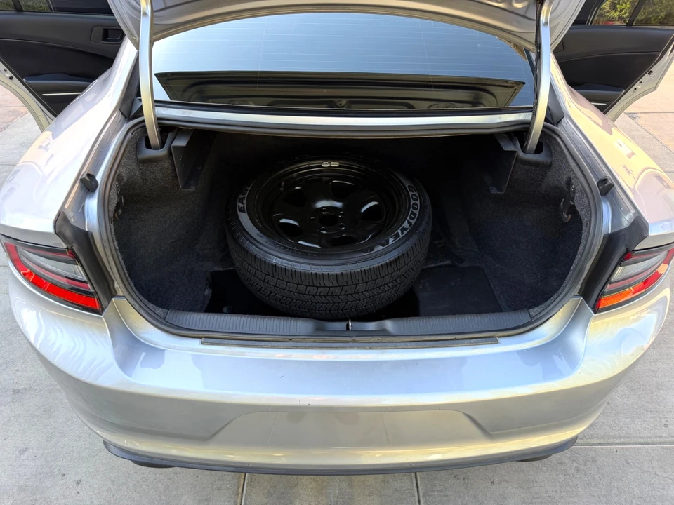2016 Dodge Charger 7th Gen - Image 23 of 31