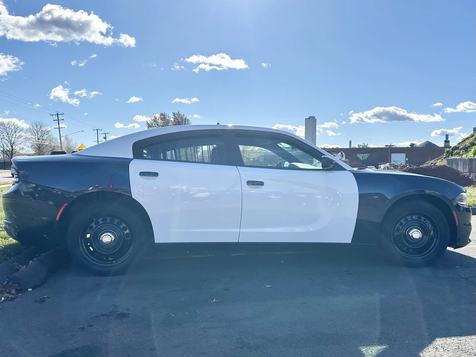 2016 Dodge Charger 7th Gen - Image 2 of 21