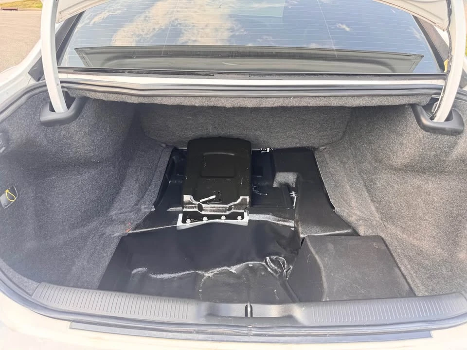 2016 Dodge Charger 7th Gen - Image 13 of 18