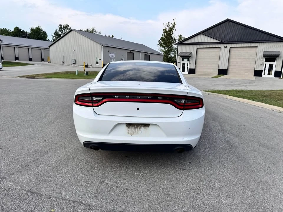 2016 Dodge Charger 7th Gen - Image 2 of 18