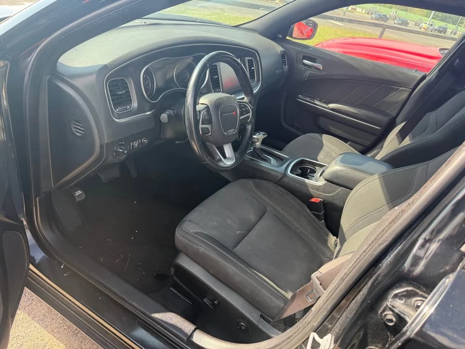 2016 Dodge Charger 7th Gen - Image 4 of 5