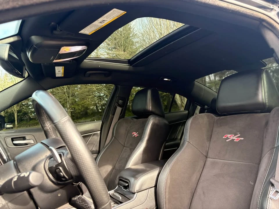 2016 Dodge Charger 7th Gen - Image 9 of 15