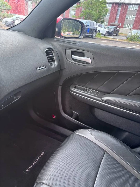 2016 Dodge Charger 7th Gen - Image 9 of 24