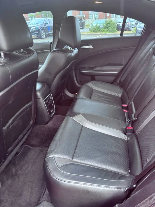 2016 Dodge Charger 7th Gen - Image 11 of 24