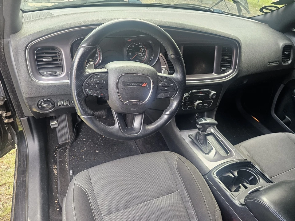 2016 Dodge Charger 7th Gen - Image 14 of 18