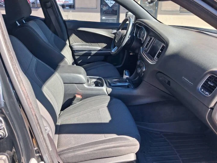 2016 Dodge Charger 7th Gen - Image 16 of 20