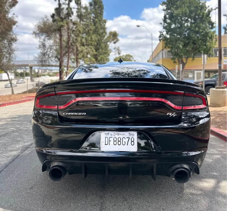 2016 Dodge Charger 7th Gen - Image 3 of 13