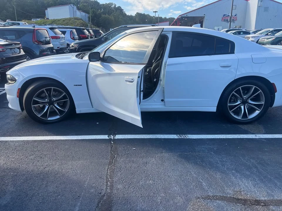 2016 Dodge Charger 7th Gen - Image 6 of 6