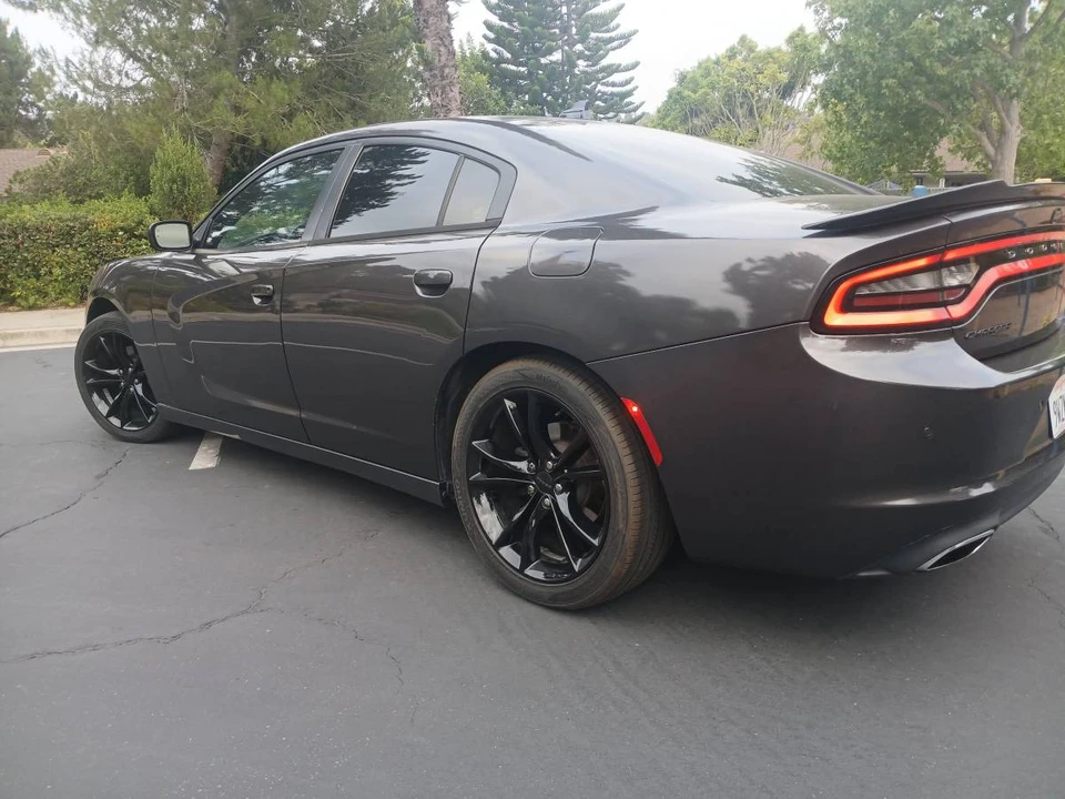 2016 Dodge Charger 7th Gen - Image 2 of 11