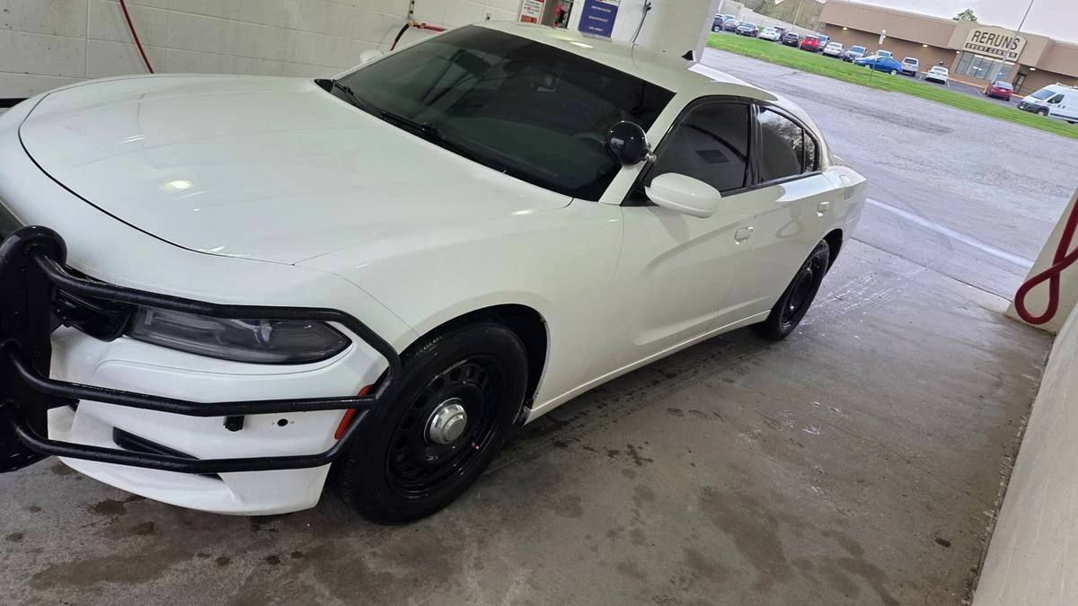2016 Dodge Charger 7th Gen - Image 2 of 7