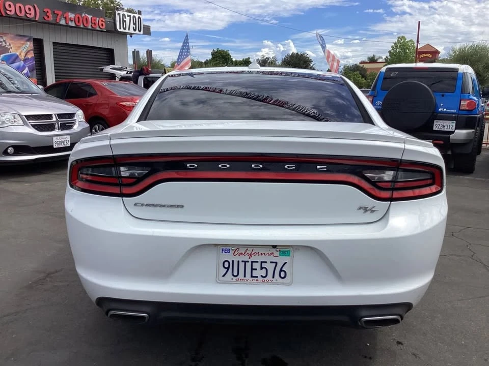 2016 Dodge Charger 7th Gen - Image 2 of 20