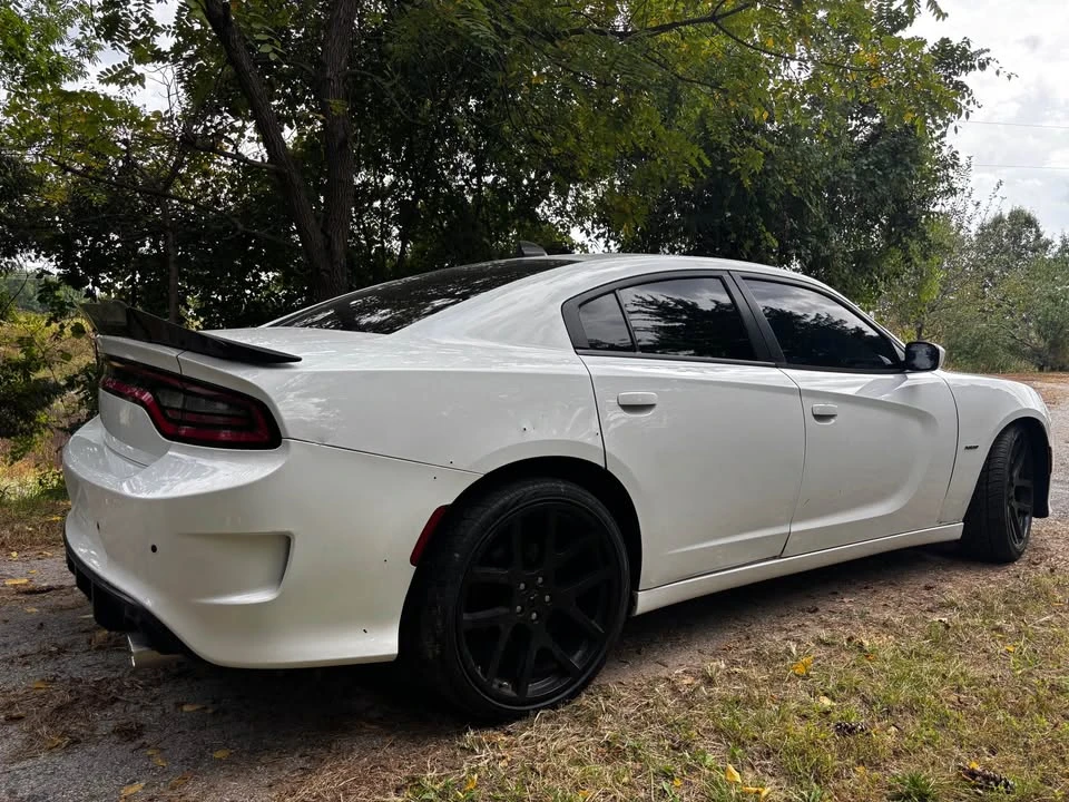 2016 Dodge Charger 7th Gen - Image 4 of 11