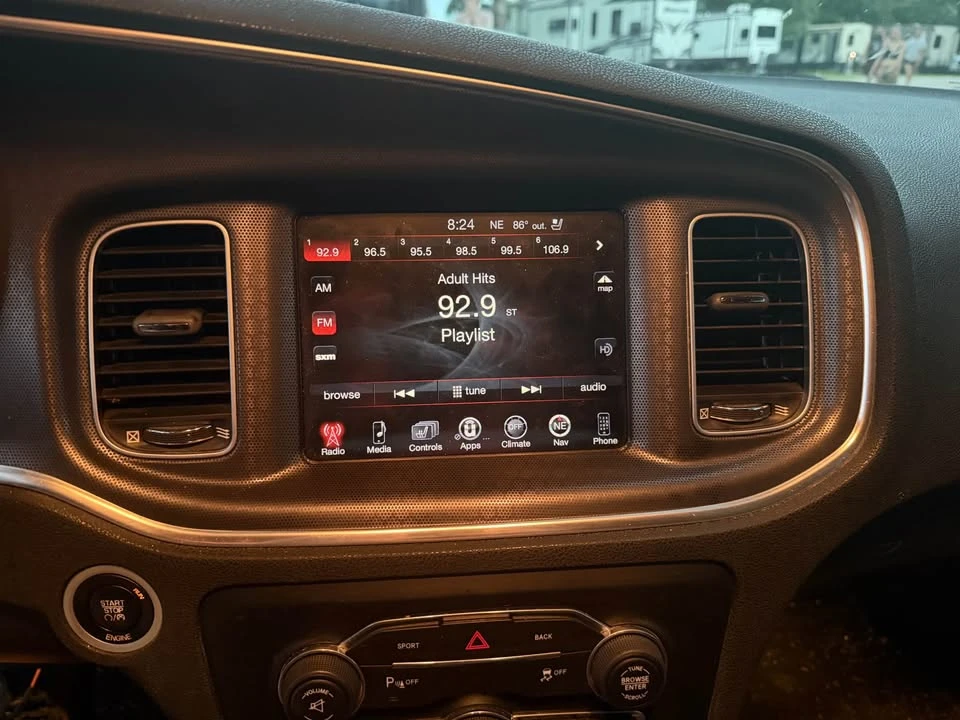 2016 Dodge Charger 7th Gen - Image 15 of 18